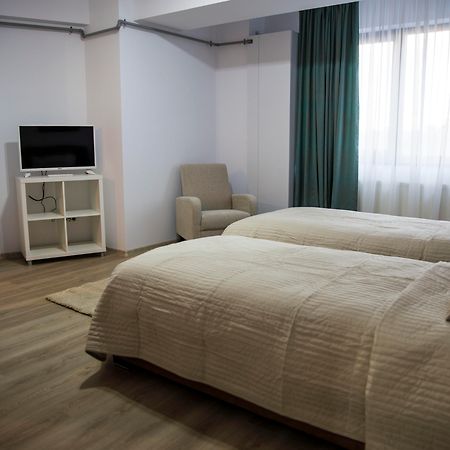 Hotel La Casa Centrale Boekarest Buitenkant foto