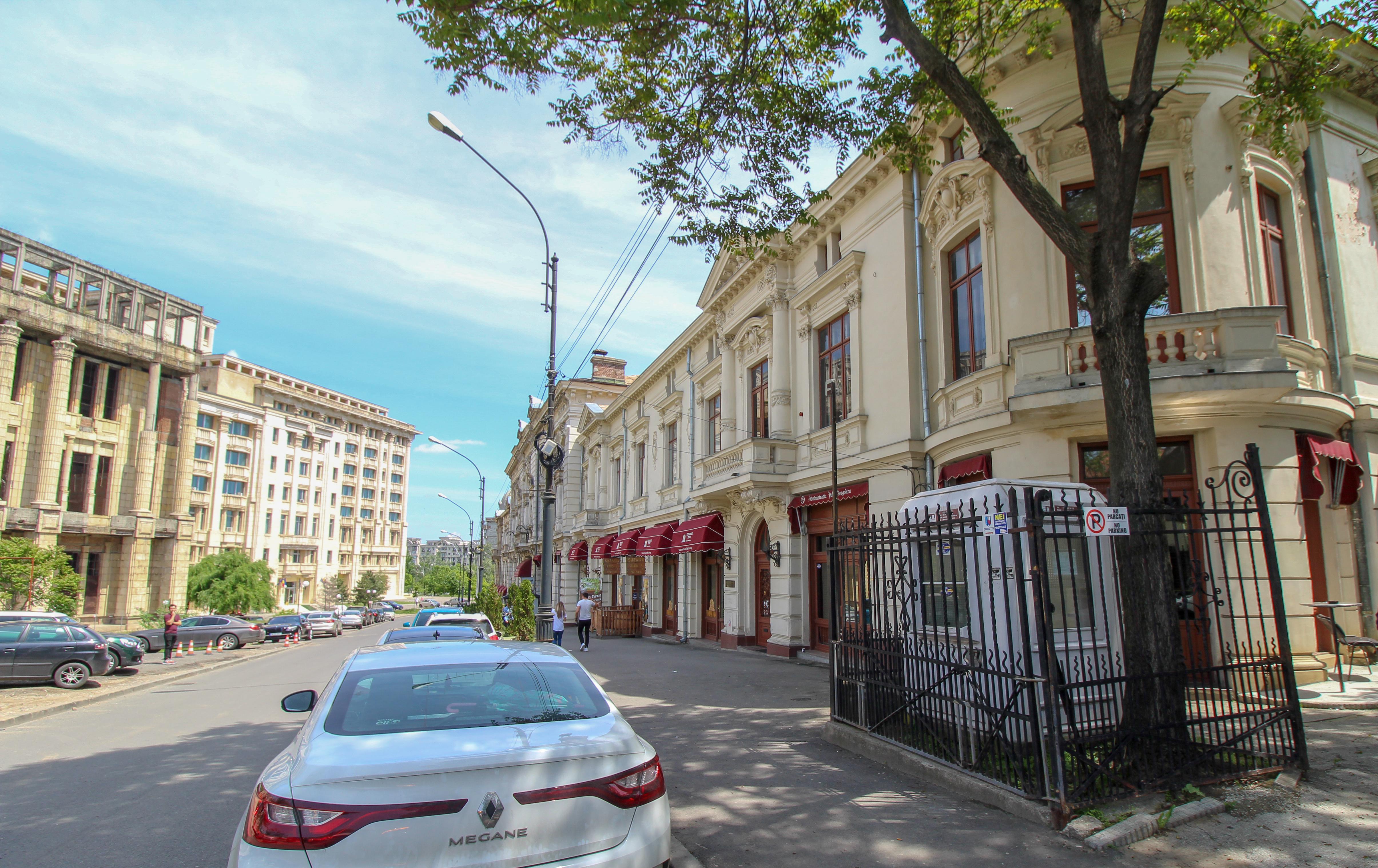 Hotel La Casa Centrale Boekarest Buitenkant foto